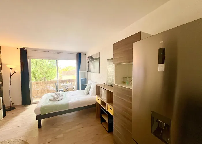 아파트 L'estival, 로양